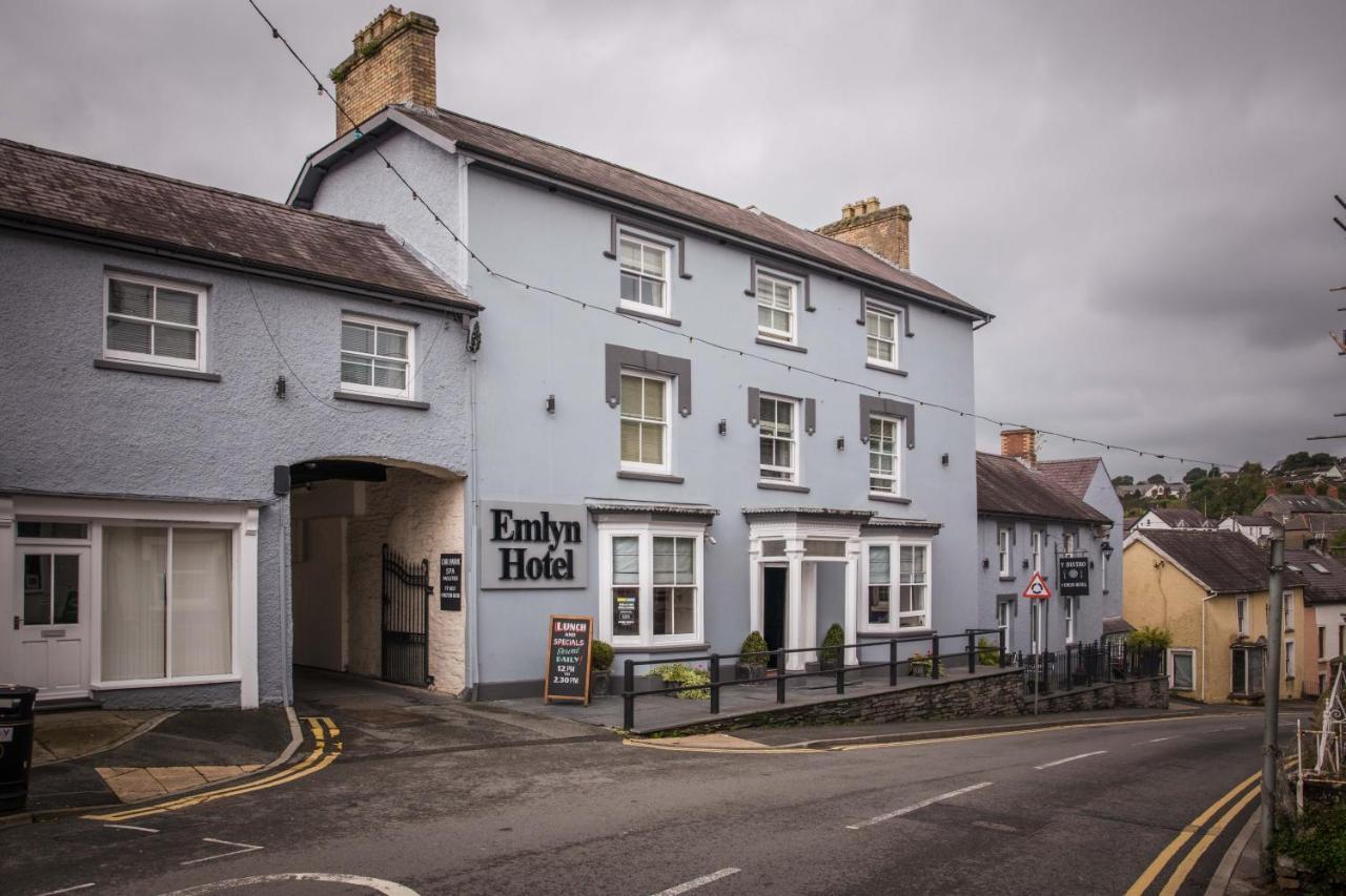 Gwesty'R Emlyn Hotel Newcastle Emlyn Εξωτερικό φωτογραφία