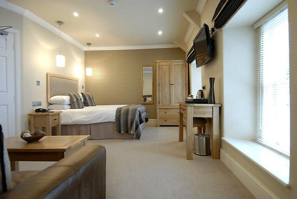 Gwesty'R Emlyn Hotel Newcastle Emlyn Εξωτερικό φωτογραφία