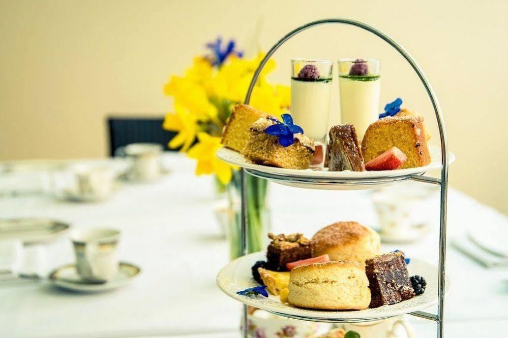Gwesty'R Emlyn Hotel Newcastle Emlyn Εξωτερικό φωτογραφία