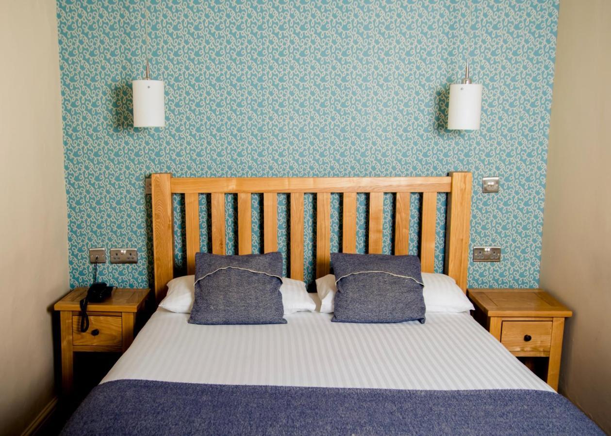 Gwesty'R Emlyn Hotel Newcastle Emlyn Εξωτερικό φωτογραφία