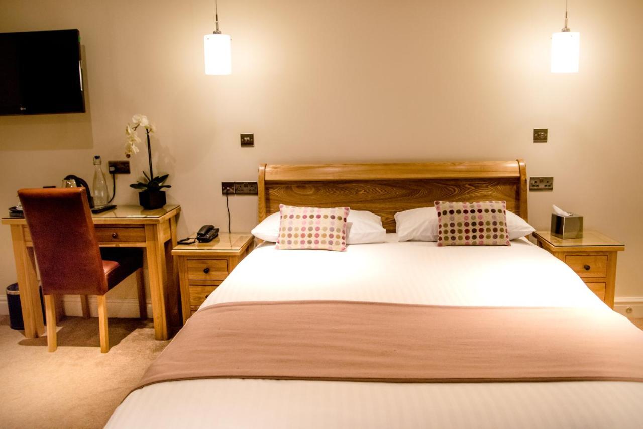 Gwesty'R Emlyn Hotel Newcastle Emlyn Εξωτερικό φωτογραφία